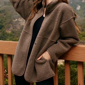 Velvet Albany Reversible Lux Sherpa